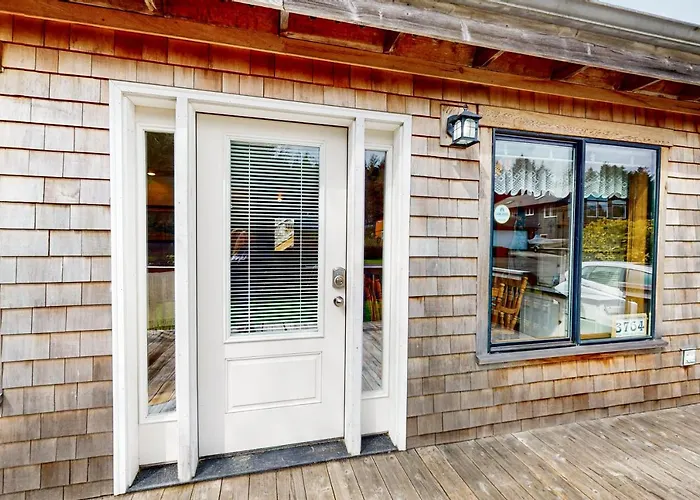 Private Villa: Cannon Beach Cottage