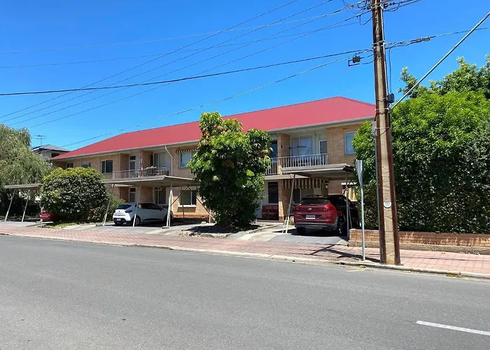 Vacation rental: Glenelg Holiday Apartments-Broadway Meters To The Beach Free Parking