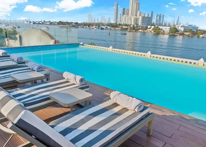 Hotel with view: Ghl Arsenal Hotel