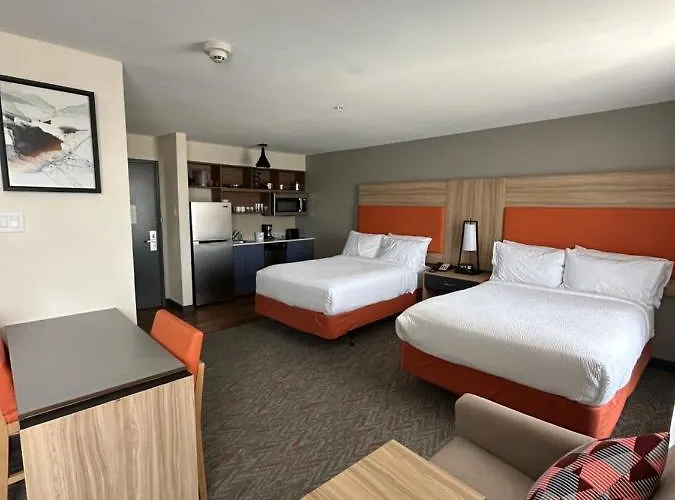 5 star hotels Candlewood Suites Stafford