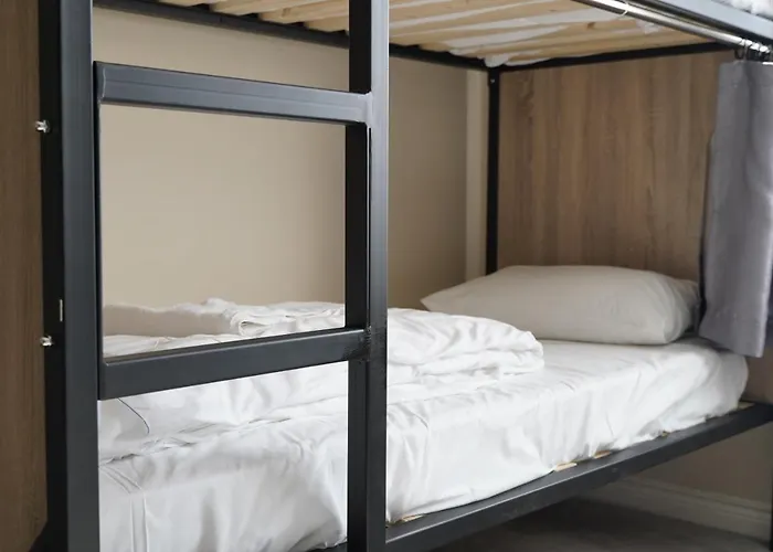 3 star hotels Slieve Bloom Manor Hostel