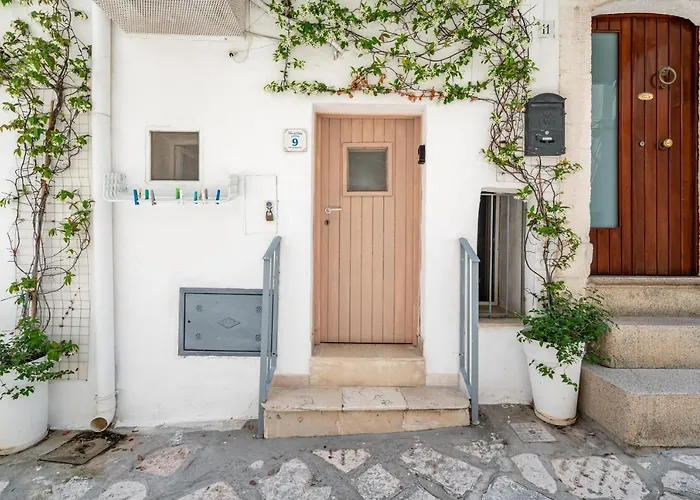 Vico Di Ostuni Apartments By Typney