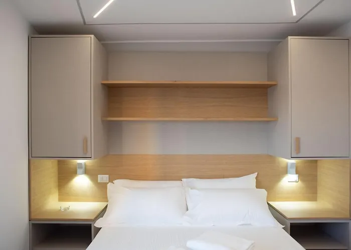 Hotel all'aeroporto: Palazzotto 902