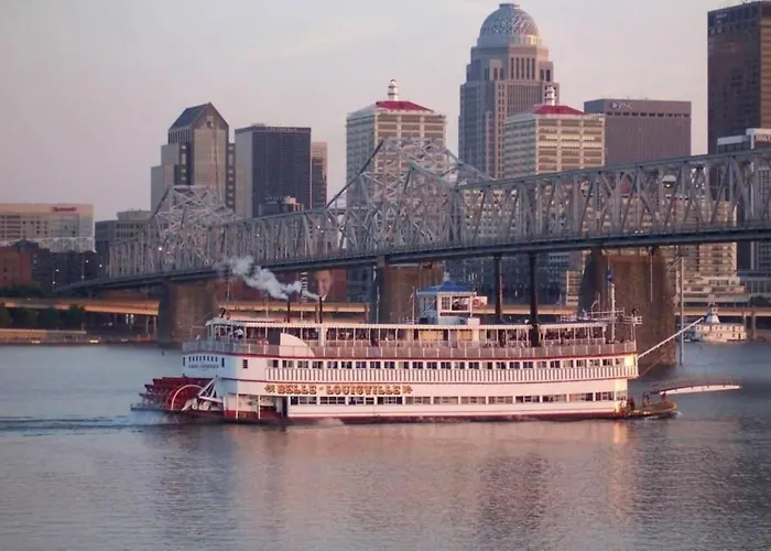 Central hotel: Louisville Marriott East