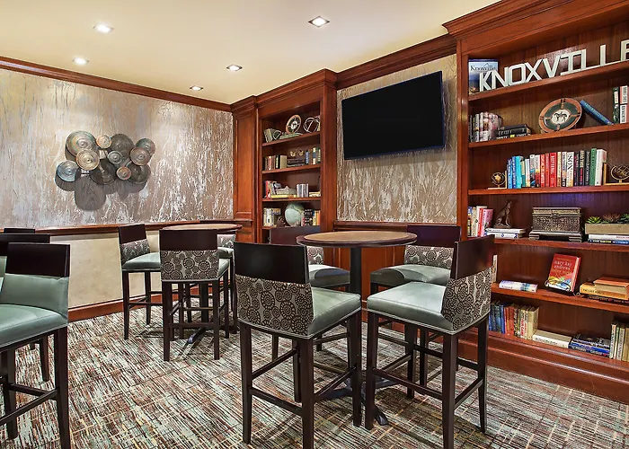 Hotels with pool Crowne Plaza Knoxville Downtown University By Ihg