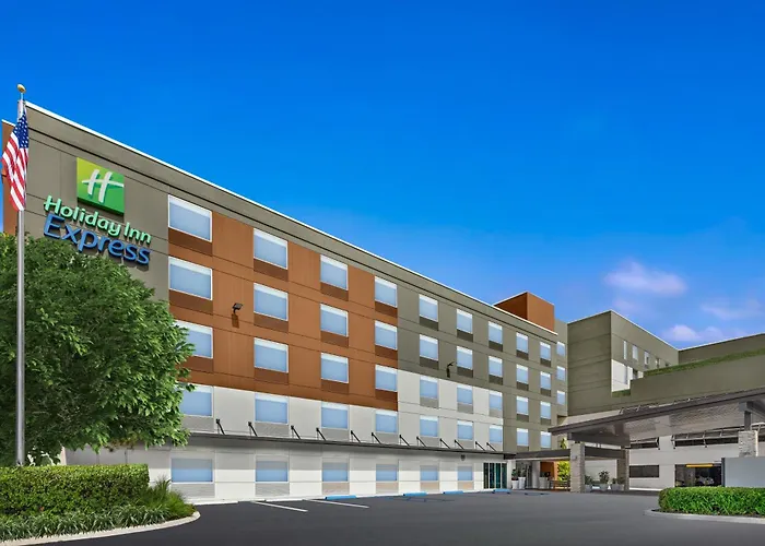 Resort: Holiday Inn Express Ft Lauderdale Cruise-Airport By Ihg
