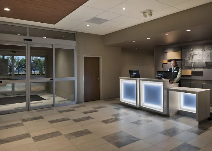 Boutique hotel only: Holiday Inn Express & Suites - Portland Airport - Cascade Stn By Ihg