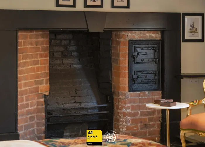 Hotel with view: The Tudor House Hotel, Tewkesbury, Gloucestershire - The Coaching Inn Group