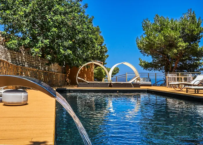 Hotel con piscina: Villa Costa Sauci