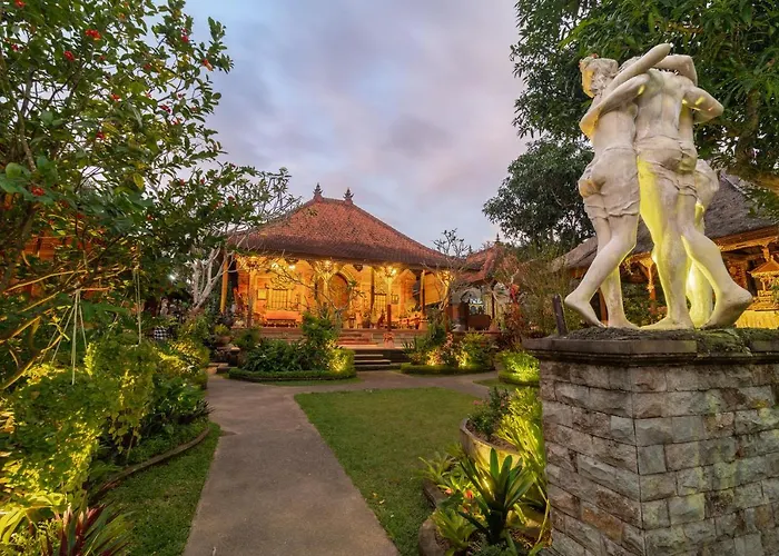 Guest house: Saren Kauh Ubud Palaceॐ