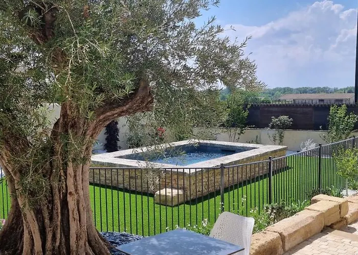 Le Petit Eden