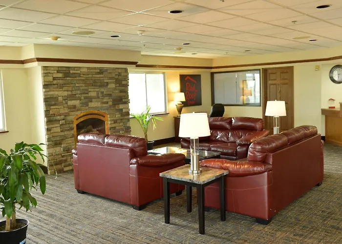 Motel: Baymont Inn & Suites By Wyndham Lincoln Ne