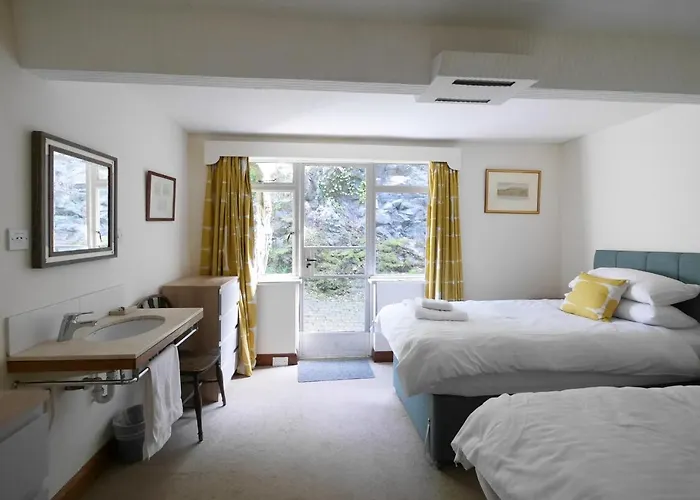 Villa: Vipers Quay