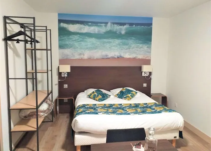 Hôtel pour familles: Brit Hotel Essentiel de Granville