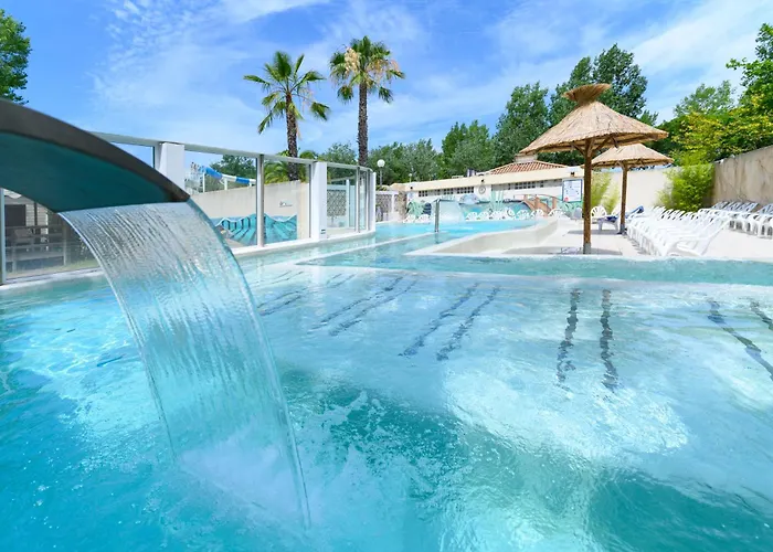 Hotel pres du College: Camping L'Eden