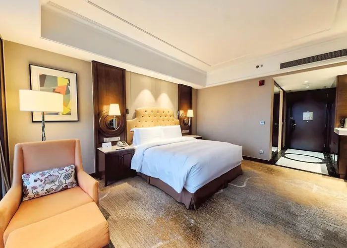 Hotel with Tennis: Doubletree By Hilton Ningbo - Chunxiao