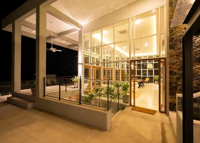 Hotel: The Nine Mirissa