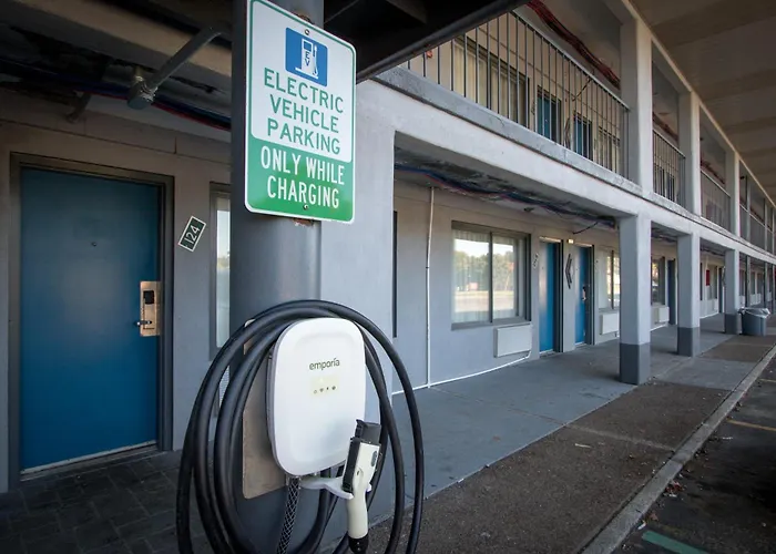 Envi Boutique Hotel Henderson-Evansville South