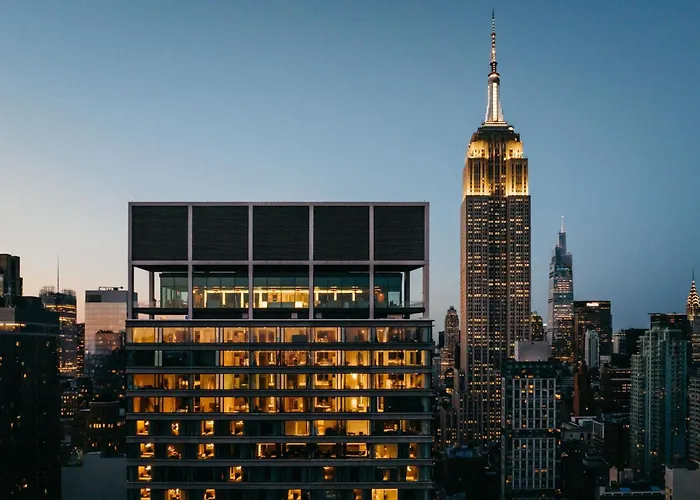 Ritz-Carlton , Nomad