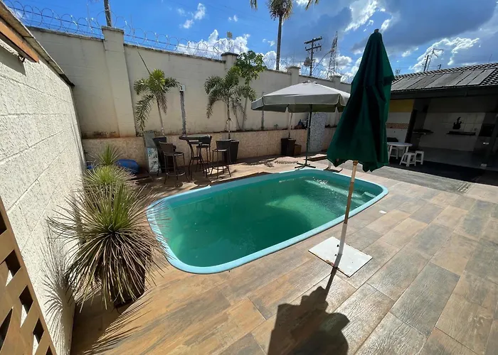 Casa em condomínio fechado-8 minutos do shop.Flamboyant