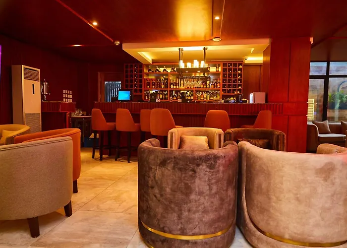 Luxury hotel only: Vintano Hotel