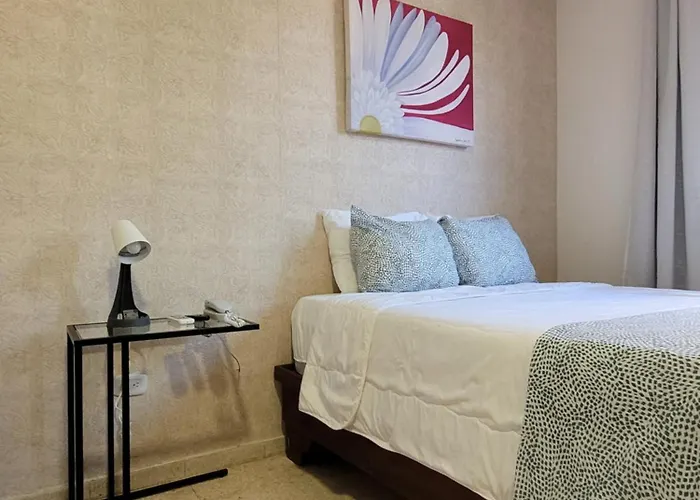 Central hotel: Drake Piantini Santo Domingo