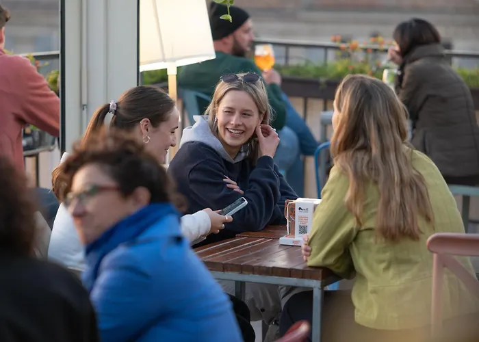 Hotel near College: Ostello Degli Elefanti