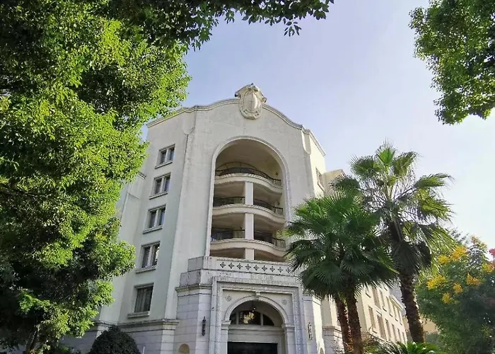 Hotel with Tennis: Shanghai Fenyang Garden Boutique Hotel