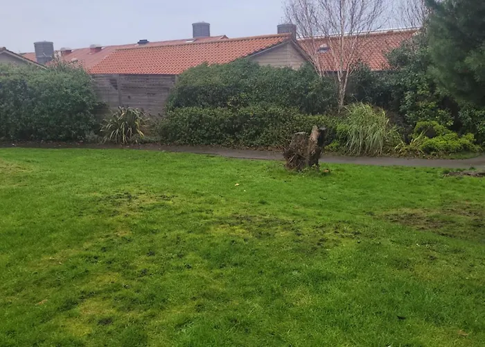 Cozy Caravan Near Edinburgh