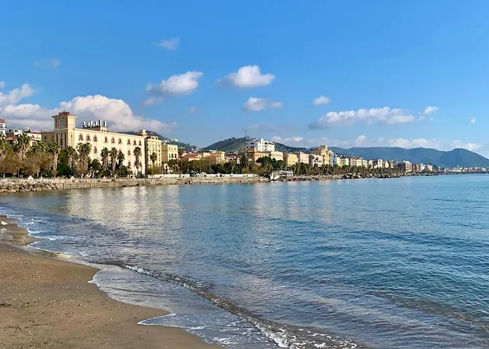 Hotel sulla spiaggia: Maison Barbuti