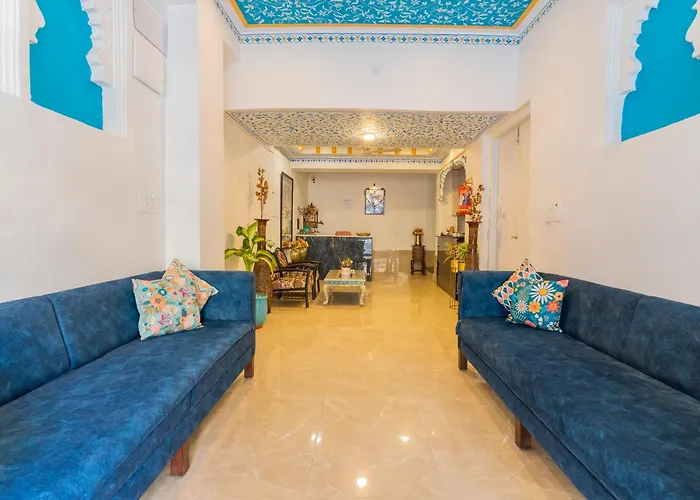 Natural Lake View Hotel