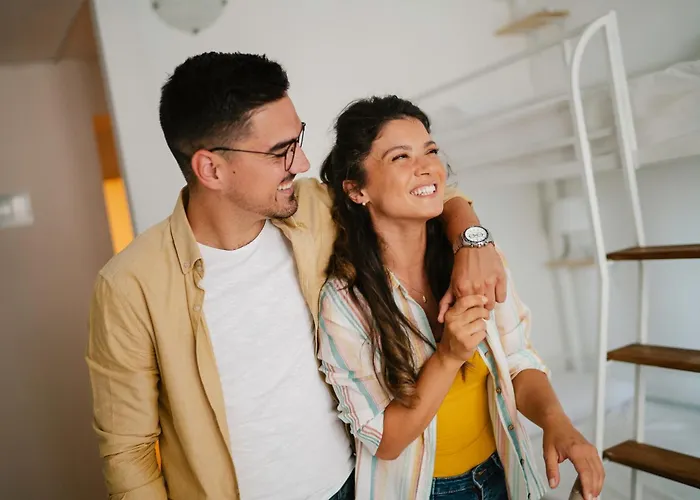 Hotel vicino al College: New Generation Hostel Milan Center Navigli