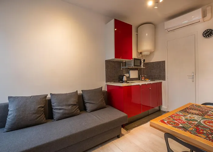  Residence Clignancourt