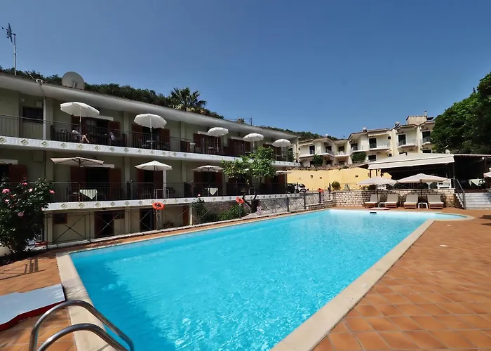 Cheap hotels Bella Vista Studios & Apartments