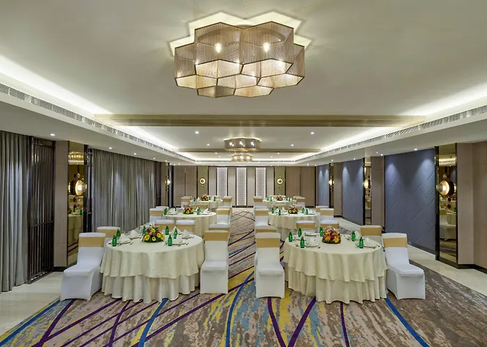 Hotel: Crowne Plaza Ahmedabad City Centre By Ihg
