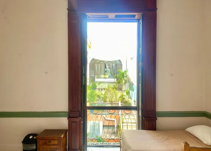 Hostal Zocalo