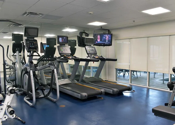 Luxury hotel only: The Fontana Hotel