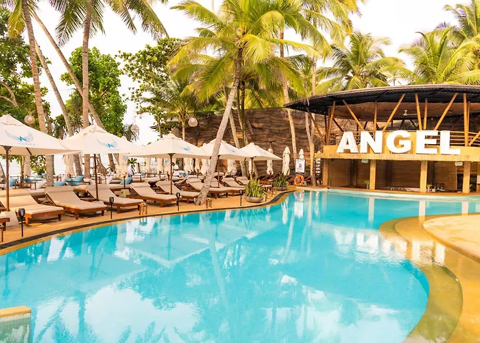 Hotel with pool: Angel Beach Unawatuna