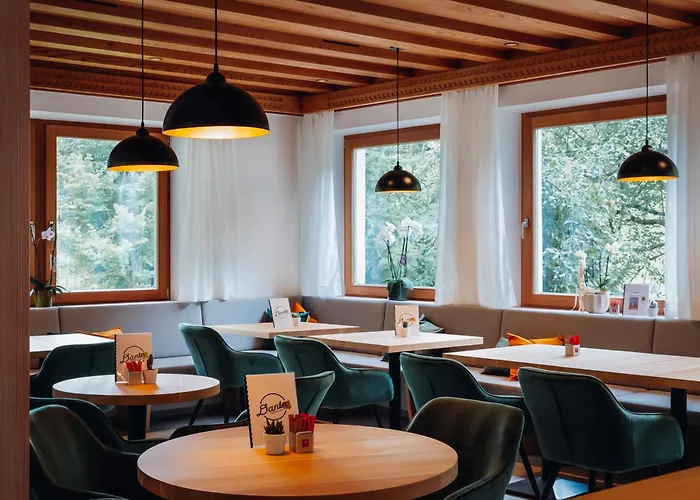 Hotel Ping Pong: Guesthouse St Nikolaus