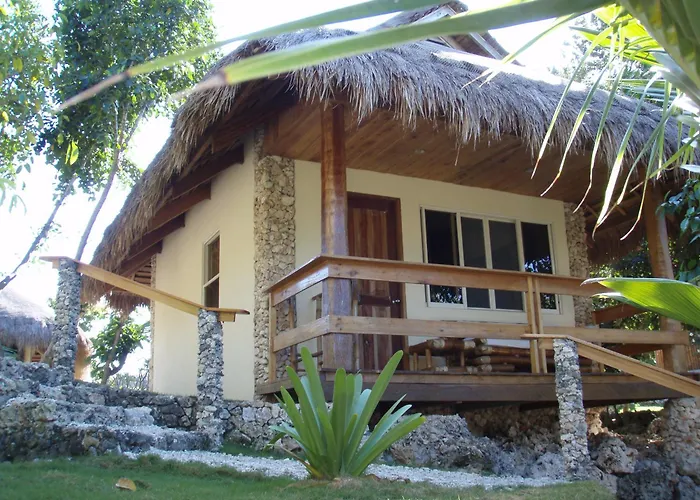 Romantic hotel: Tepanee Beach Resort