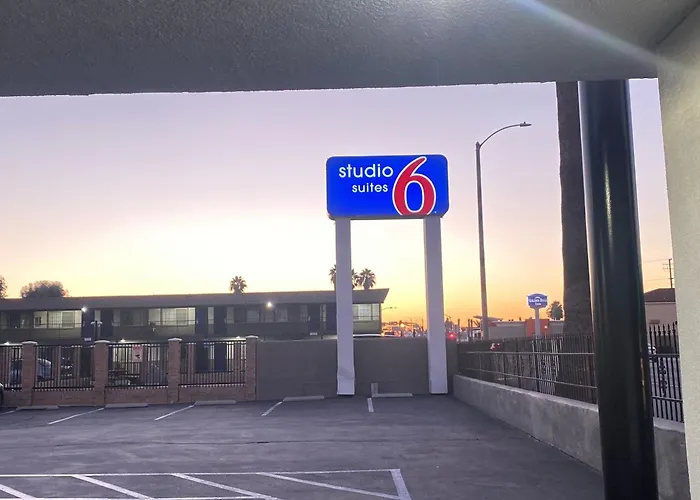 Resorts Guide Studio 6 Suites San Bernardino, Ca