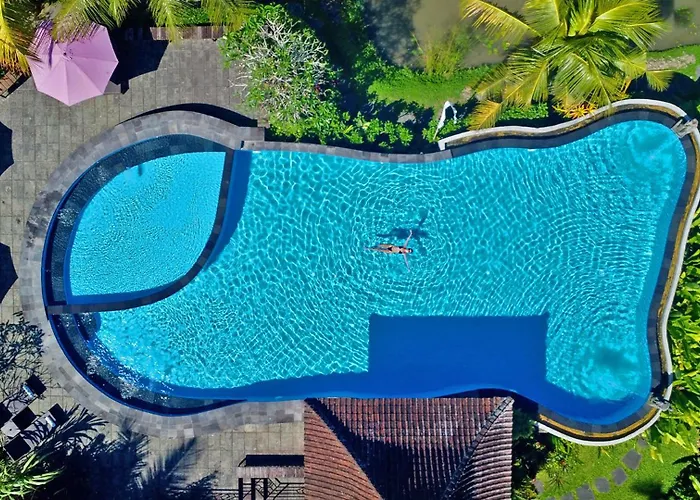 Hotels with pool Uma Dawa And Spa