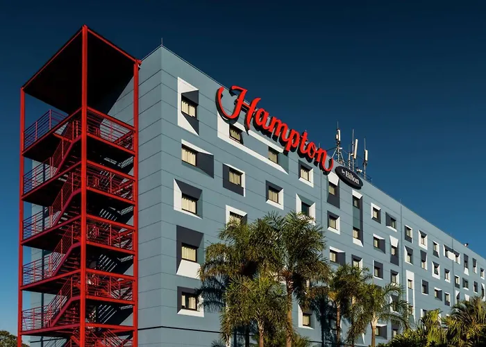 Hampton By Hilton Airport