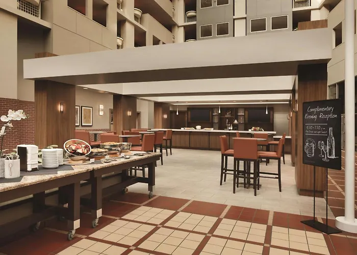 Romantic hotel: Embassy Suites By Hilton Atlanta At Centennial Olympic Park