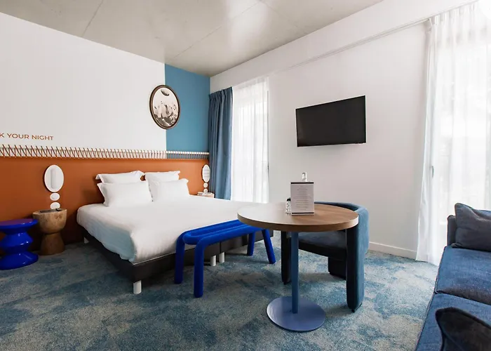 The Ruck Hotel