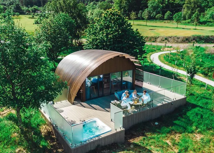 Seabeds - Luxury Lookouts With Hot Tubs