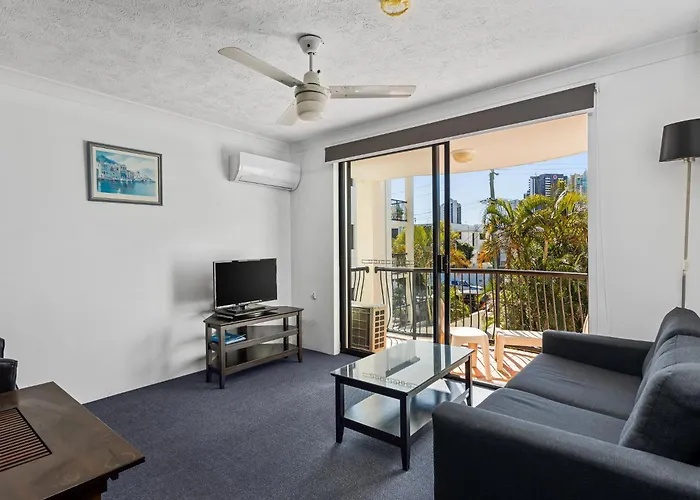 Chevron Palms By Gold Coast Premium