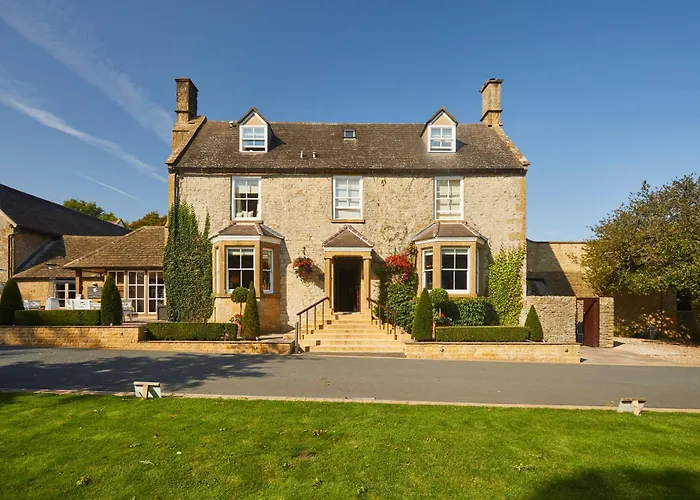 Hotels with tennis Dormy House