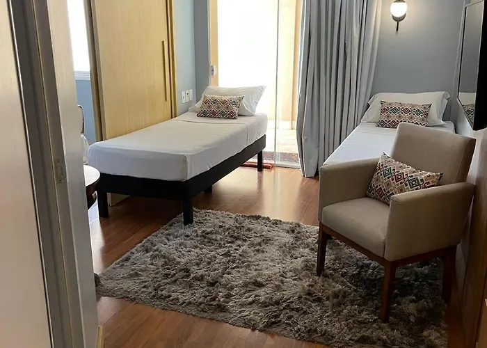 Hotel com piscina: Hotel Oeste Plaza