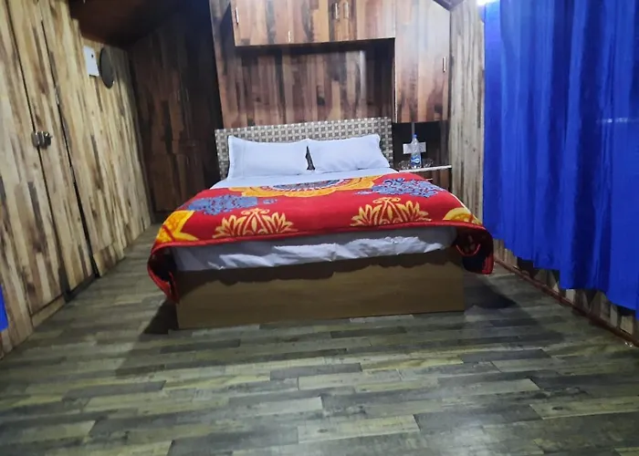 Campsite: Tree House Munnar